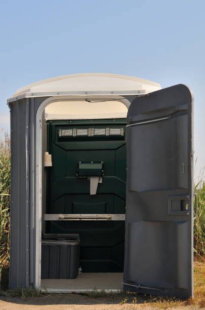 Best Construction site porta potty rental  in Saylorville, IA